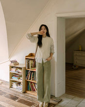 Load image into Gallery viewer, Floral Ruffled Chiffon Blouse