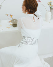 Load image into Gallery viewer, Elegant slightly transparent fine fold small turtleneck Blouse
