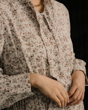 Load image into Gallery viewer, Vintage Floral Pleated Tie Long Dress