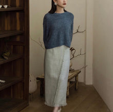 Load image into Gallery viewer, Frayed Hem A-Line Midi Skirt