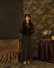 Load image into Gallery viewer, Vintage Floral Pleated Tie Long Dress