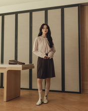 Load image into Gallery viewer, Puff Sleeves Two Ways Blouse