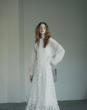 Load image into Gallery viewer, Retro Three-Dimensional Lace Flora Long Skirt(Beige color need to preorder)