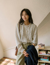 Load image into Gallery viewer, Floral Ruffled Chiffon Blouse