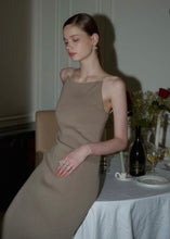 Load image into Gallery viewer, Pearl Straps Slim-Fitting Long Knit Dress