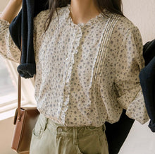 Load image into Gallery viewer, Floral Ruffled Chiffon Blouse