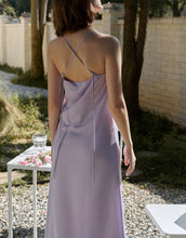 Load image into Gallery viewer, British-style Glossy Satin Ruffled Collar, Elegant Fit Long Dress