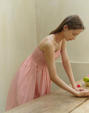 Load image into Gallery viewer, Wrinkled Elastic Slim-fitting Puffy Long Dress