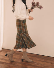 Load image into Gallery viewer, Soft Short Puff Sleeves Collar Sweater