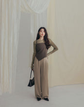 Load image into Gallery viewer, Front Pleated Suit Pants
