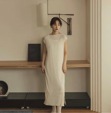 Load image into Gallery viewer, Flat Collar Fine Pleated Elegant Fit Long Dress(with Full Lining)
