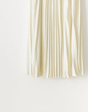Load image into Gallery viewer, Simple Temperament Back Elastic Belt Pleated Long Skirt
