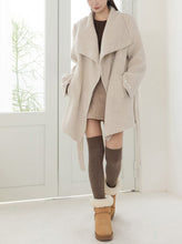 Load image into Gallery viewer, 100% Cashmere Coat
