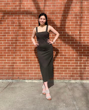 Load image into Gallery viewer, Cotton Wide-strap Square-Neck Fitted Dress
