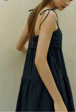Load image into Gallery viewer, Pleated Strap Goddess Dress
