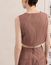 Load image into Gallery viewer, Texture Cut Suit Vest
