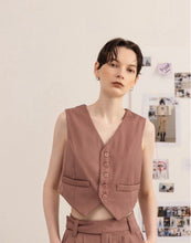 Load image into Gallery viewer, Texture Cut Suit Vest
