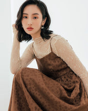 Load image into Gallery viewer, Long Sleeved Ruffle Lace Top
