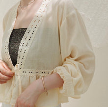 Load image into Gallery viewer, Cotton Lace Waist Strap Puff Sleeve Cover
