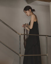 Load image into Gallery viewer, Cups Attached Slim-Fitting Long Dress
