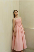 Load image into Gallery viewer, Wrinkled Elastic Slim-fitting Puffy Long Dress

