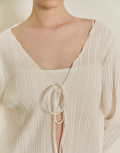 Load image into Gallery viewer, Tie-style Pleated Blouse Cardigan
