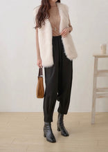 Load image into Gallery viewer, Faux Fur Long-Haired Vest

