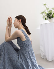 Load image into Gallery viewer, Elegant French Style Stitching Lacy Hollow V-Back Trailing Bridal Dress (Copy)
