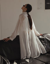 Load image into Gallery viewer, Transparent Buttons Unique Back Design Long Cardigan
