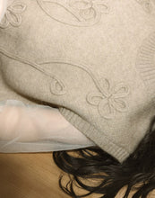 Load image into Gallery viewer, Knitted Vest With Floral Lines
