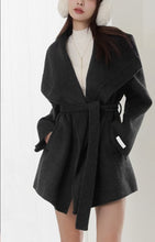 Load image into Gallery viewer, 100% Cashmere Coat
