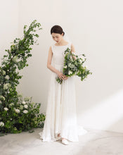 Load image into Gallery viewer, Elegant French Style Stitching Lacy Hollow V-Back Trailing Bridal Dress (Copy)
