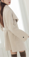 Load image into Gallery viewer, 100% Cashmere Coat
