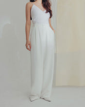 Load image into Gallery viewer, Front Pleated Suit Pants
