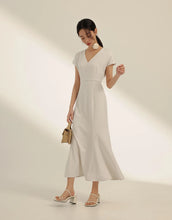 Load image into Gallery viewer, V-neck Cover Sleeve Waist Mermaid Long Dress
