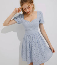 Load image into Gallery viewer, Sweetheart Neckline Backless Tie-Up Dress

