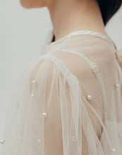 Load image into Gallery viewer, Elegant Two Ways Sheer Crop Cardigan (Copy)

