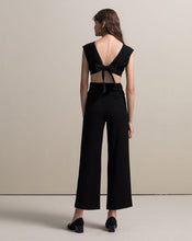 Load image into Gallery viewer, Backless Bow Design Slim Fit Jumper
