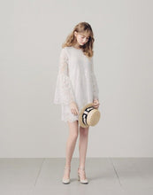 Load image into Gallery viewer, French Atmosphere LADY lotus Leaf Sleeve Lace Dress
