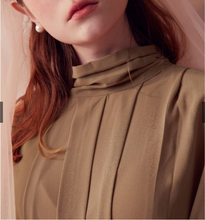 Load image into Gallery viewer, Stand-Up Collar Discounted Chiffon Long-Sleeved Top
