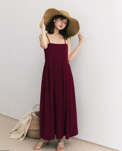 Load image into Gallery viewer, PLEATED-BACK LONG DRESS
