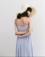 Load image into Gallery viewer, PLEATED-BACK LONG DRESS
