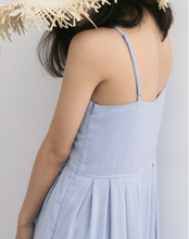 Load image into Gallery viewer, PLEATED-BACK LONG DRESS
