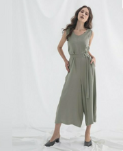 Load image into Gallery viewer, Minimalist And Neat Wide Jumpsuit (With Double D-Ring Belt Buckles)
