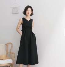 Load image into Gallery viewer, Midi Skirt With Beautiful Back Straps And Umbrella Shape
