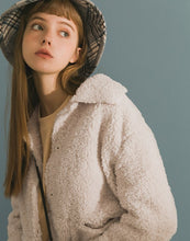Load image into Gallery viewer, Teddy Circle QQ Plush Double Pocket Jacket
