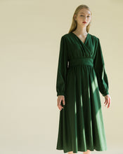Load image into Gallery viewer, VINTAGE V-NECK WRINKLE DRESS
