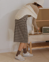 Load image into Gallery viewer, Checked Midi Skirt With Woolen Back Elastic Band
