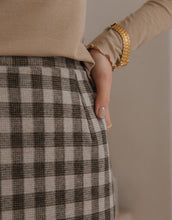Load image into Gallery viewer, Checked Midi Skirt With Woolen Back Elastic Band
