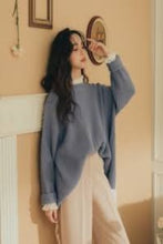 Load image into Gallery viewer, Pit Pattern Small Round Neck Thick Pound Sweater
